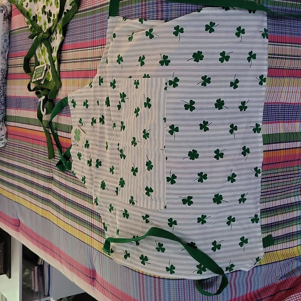 NWT aprons w/ shamrocks